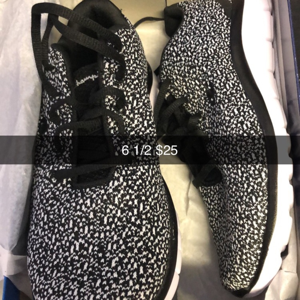 Running shoes